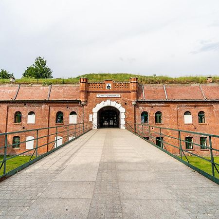 Twierdza Torun - Fort IV エクステリア 写真
